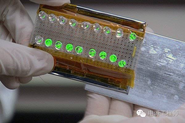 無需電池和充電機，可穿戴設備可實現自生電