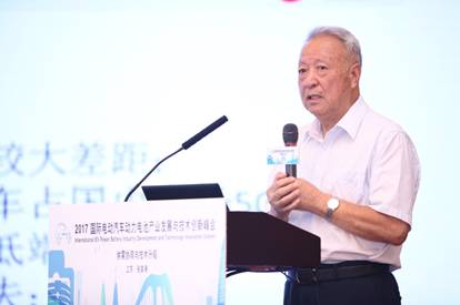 國家新能源汽車創(chuàng)新工程項(xiàng)目專家組組長王秉剛 國家新能源汽車創(chuàng)新工程項(xiàng)目專家組組長王秉剛