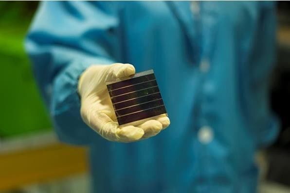 新型充電機充電光伏電池入圍諾貝爾化學獎 新型充電機充電光伏電池入圍諾貝爾化學獎