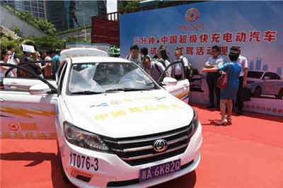 智能充電機廠家介紹3分鐘超級快充電池