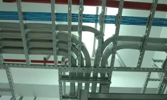 充電機充電氫燃料蓄電池發展路徑前瞻:過“三關”之前別喊什么商業化 充電機充電氫燃料蓄電池發展路徑前瞻:過“三關”之前別喊什么商業化